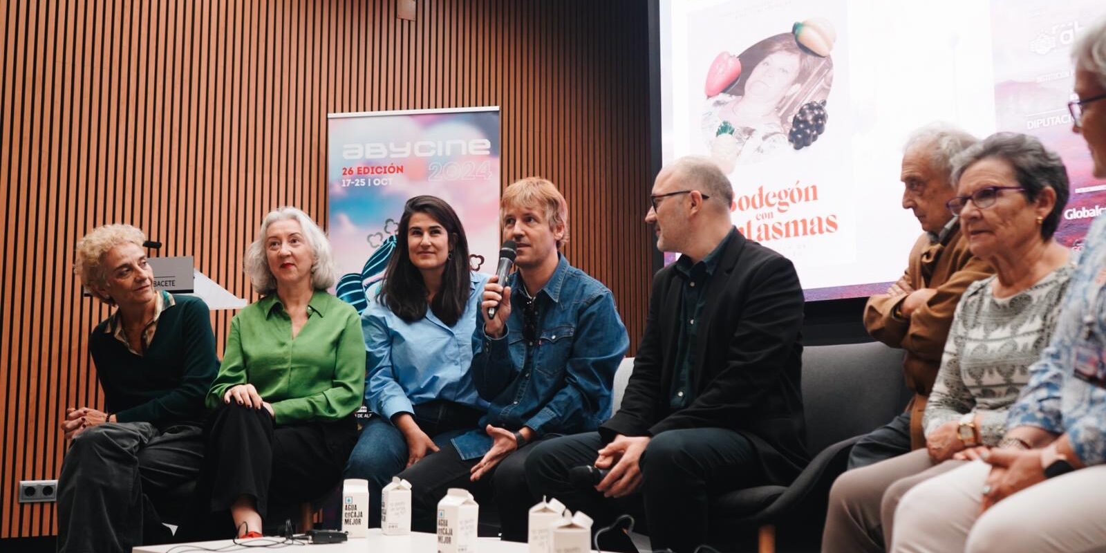 Bodegón con Fantasmas